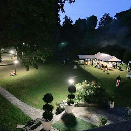 La Selvetta bed&breakfast Buguggiate Exteriör bild