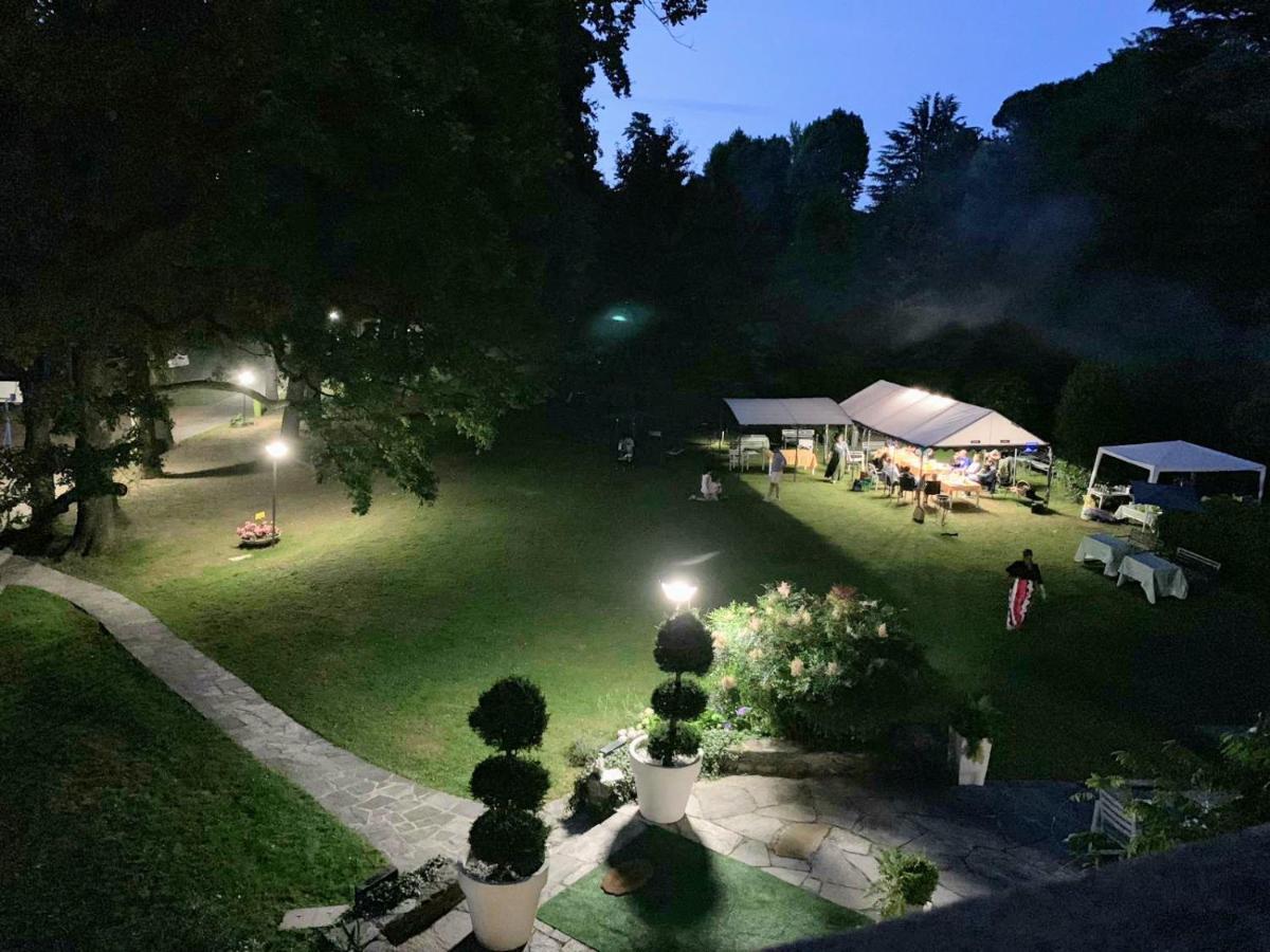 La Selvetta bed&breakfast Buguggiate Exteriör bild