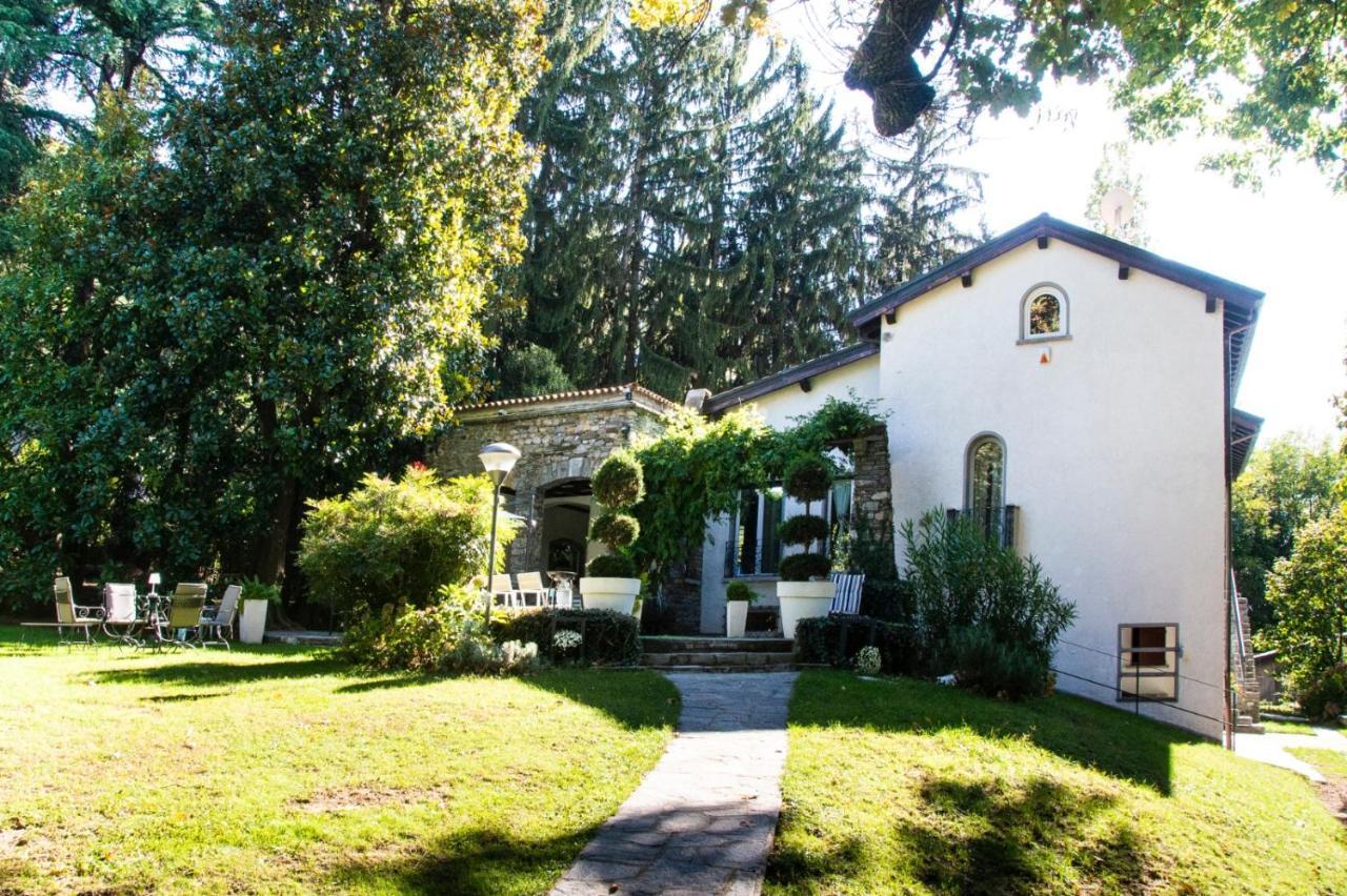 La Selvetta bed&breakfast Buguggiate Exteriör bild