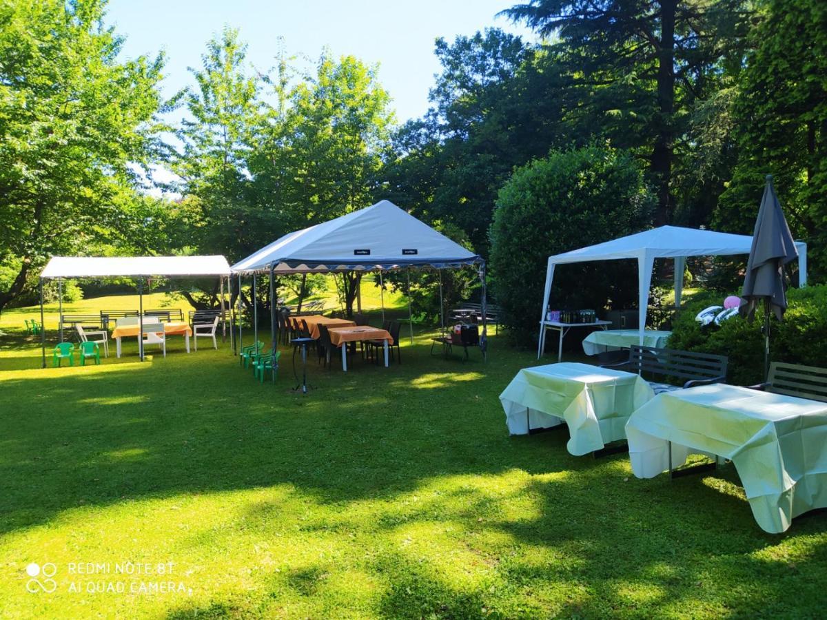 La Selvetta bed&breakfast Buguggiate Exteriör bild