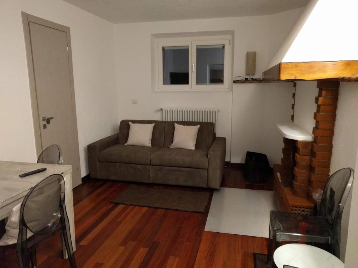 La Selvetta bed&breakfast Buguggiate Exteriör bild